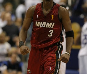 库班谈06总决：不认为联盟作弊 但裁判把所有能吹的哨都给了韦德